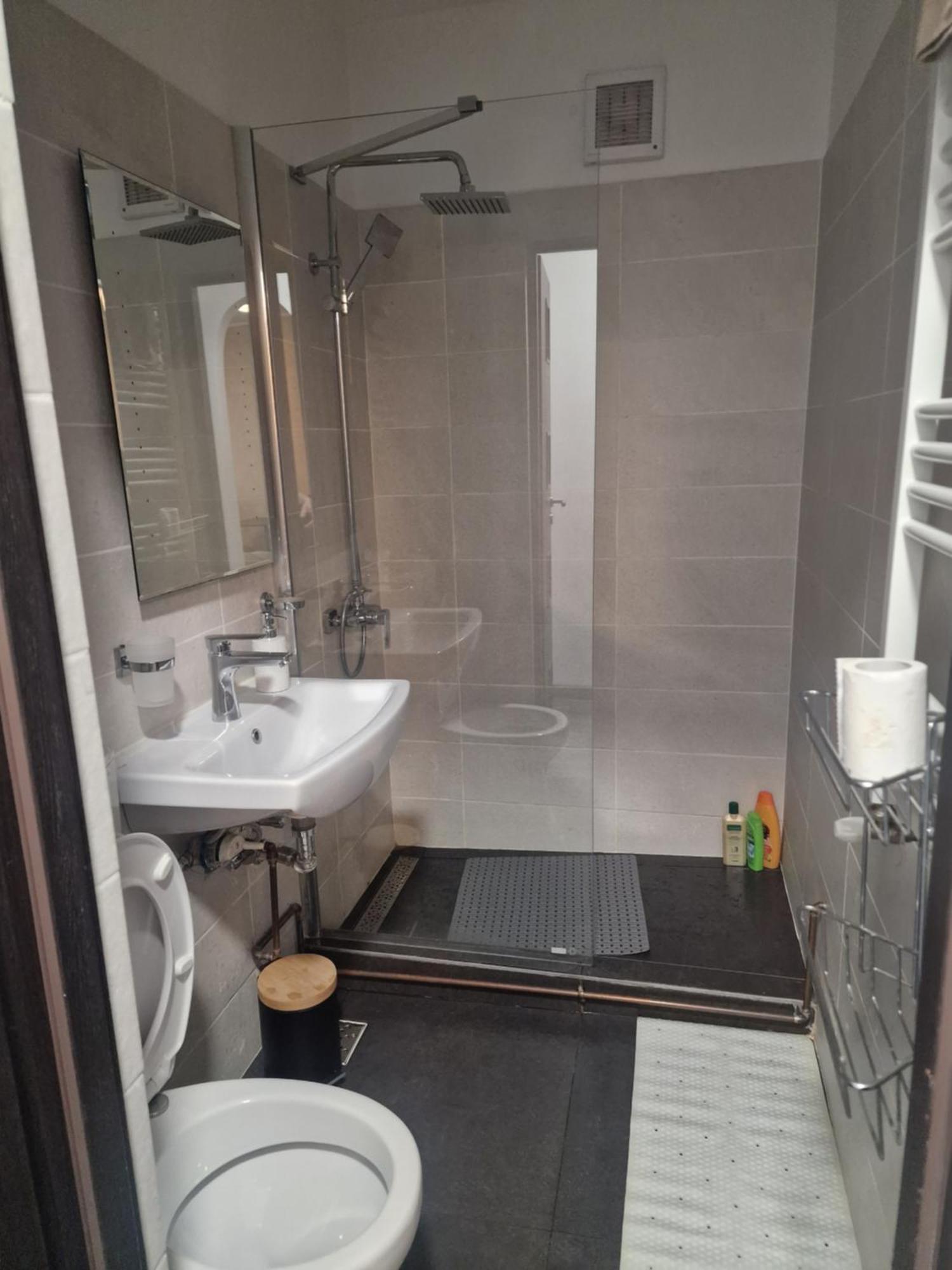 בוקרשט Apartament Gara De Nord מראה חיצוני תמונה